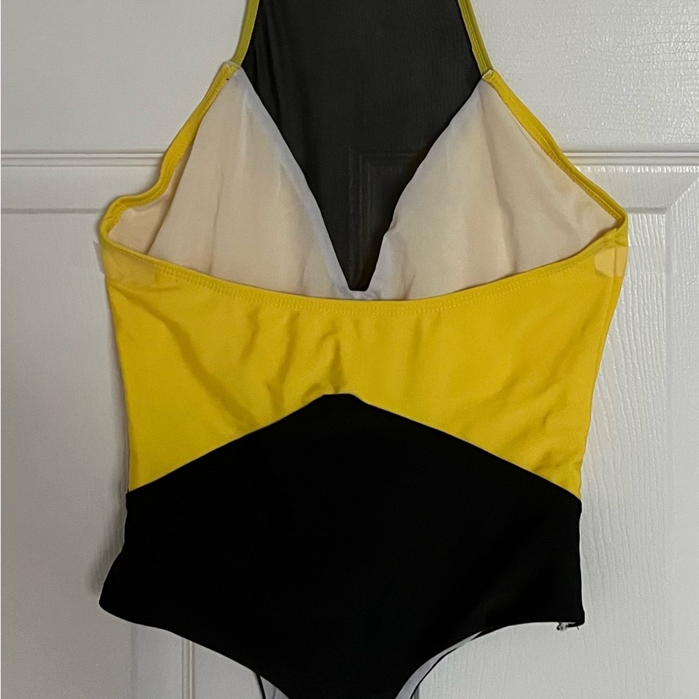 Bathing suit - Picture 2 of 2